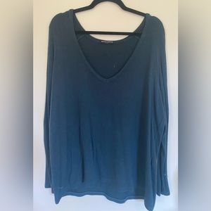 Forest green v-neck Brandy Melville sweater